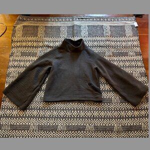 Nike Tech Pack Grey Kimono Bell Sleeve Mock Neck Pullover Sweater Women’s S